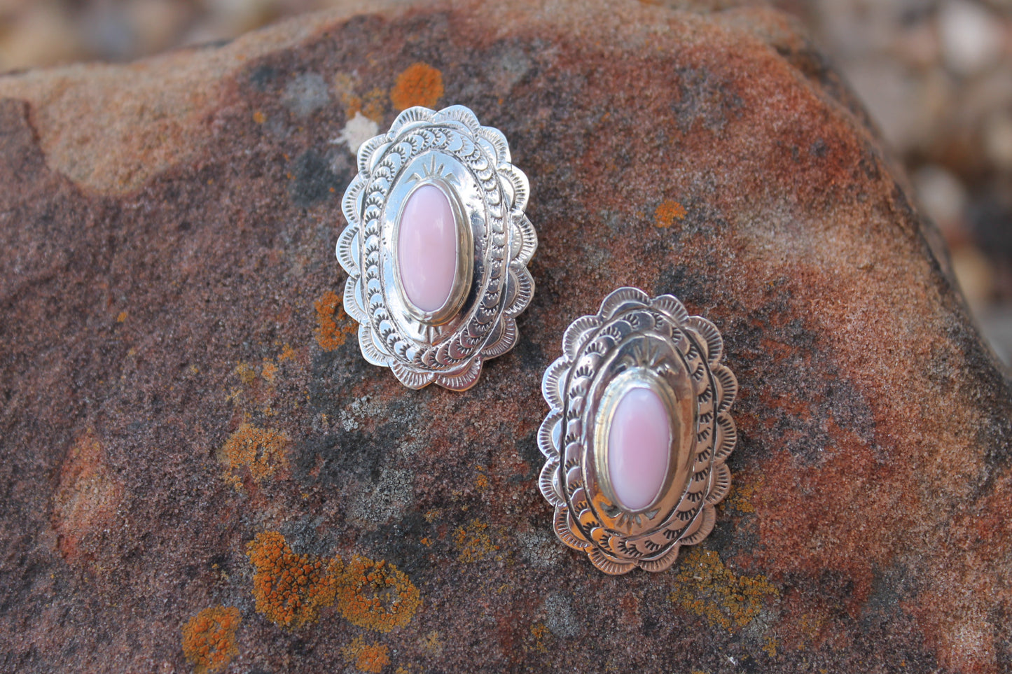 Pink Conch Earring Concho 8x16