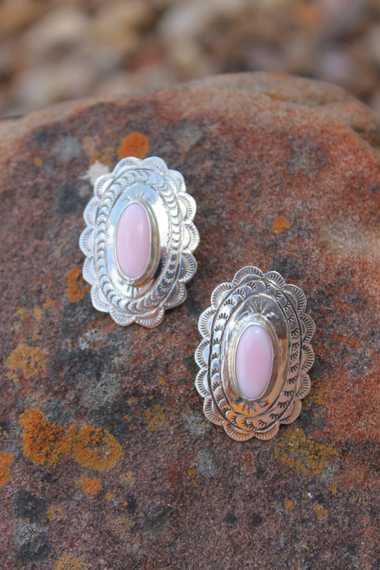 Pink Conch Earring Concho 8x16